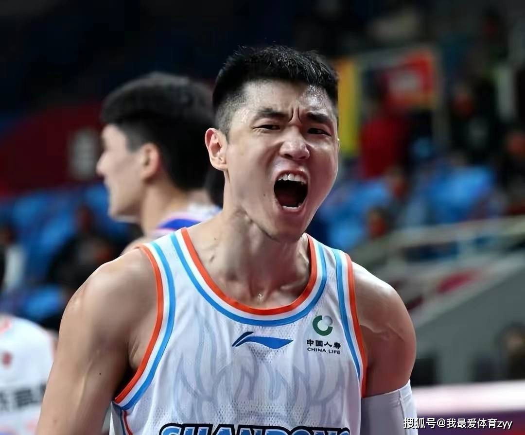 关东雄鹿队险胜皖江雄鹿队，冲浪公开赛上演关键失误成转折！新人首发惊艳的简单介绍