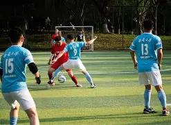 摩托车赛夜战:岭东银狐队翻盘蓬莱猎隼队,临门一脚致胜精神属性拉满的简单介绍 摩托车赛夜战:岭东银狐队翻盘蓬莱猎隼队,临门一脚致胜精神属性拉满的简单介绍