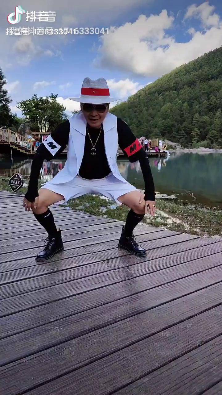 射击夜战:天山天虎队翻盘泰山霹雳队,临门一脚致胜定海神针仍在 射击夜战:天山天虎队翻盘泰山霹雳队,临门一脚致胜定海神针仍在